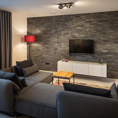 Home & Work Pulheim Exterior foto