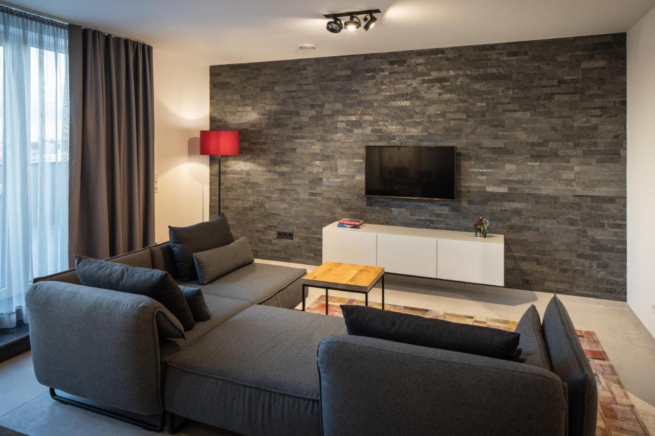 Home & Work Pulheim Exterior foto
